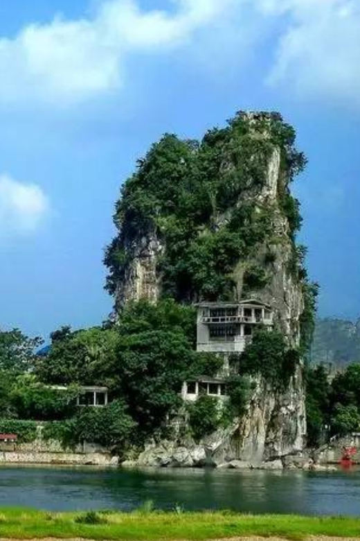 Guilin City Highlights Day Tour With Local Delicous Lunch - Sun and Moon Twin Towers