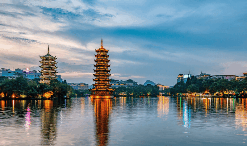 Guilin City Highlights Day Tour With Local Delicous Lunch - Reed Flute Cave