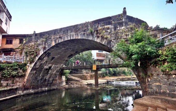 Guilin: Elephant Trunk Hill, Reed Flute Cave & Daxu Old Town - Frequently Asked Questions