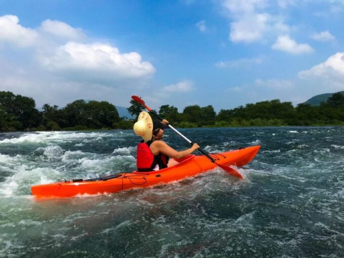 Guilin: Kayaking Adventure With Local Guide - Kayaking Experience and Difficulty