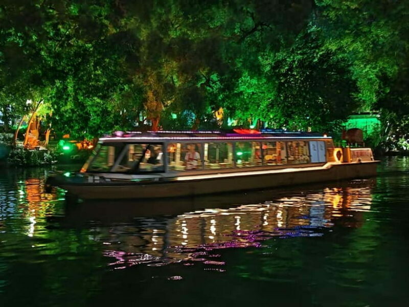 Guilin: Night Cruise on Two Rivers & Four Lakes with Lights - A Well-Rounded, Authentic Evening Experience
