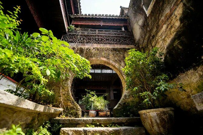 Guilin Private Day Tour to Reed Flute Cave,Elephant Trunk Hill and Daxu Old Town - FAQ