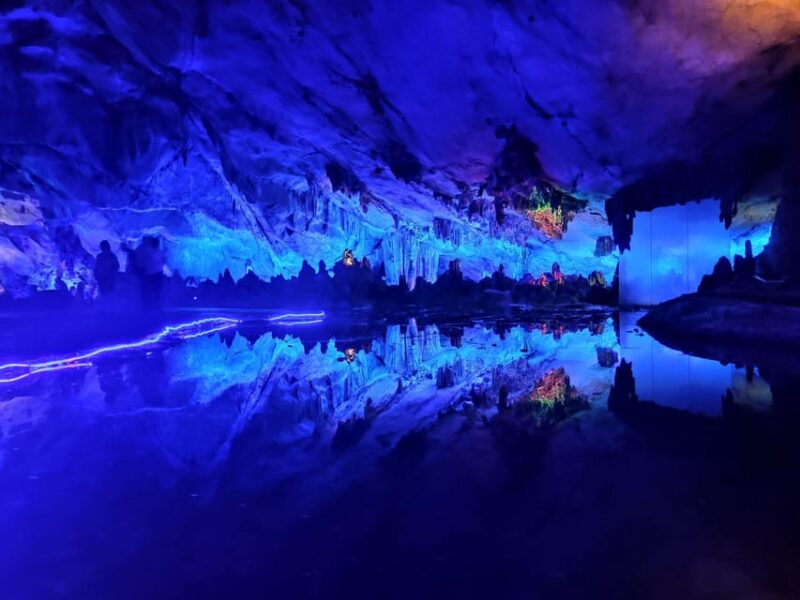 Guilin: Reed Flute Cave and Tea Plantation Private Tour - Tea Plantation Experience