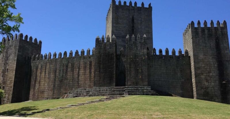 Guimarães: 1 Day With Lunch, Here Portugal Was Born! - Key Points