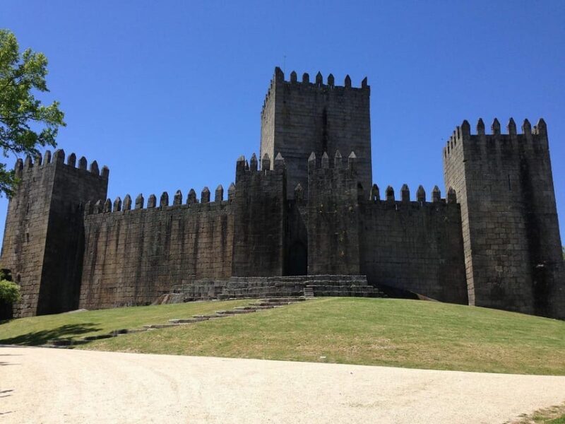 Guimarães: 1 Day With Lunch, Here Portugal Was Born! - Accessibility and Recommendations