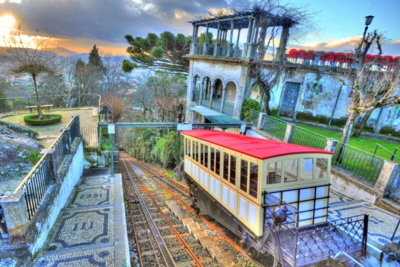 Guimarães: Guided Day Tour With Lunch and Drinks - Highlights of the Tour