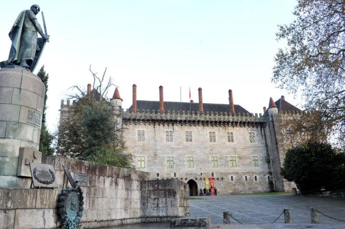 Guimarães: Guided Day Tour With Lunch and Drinks - Frequently Asked Questions