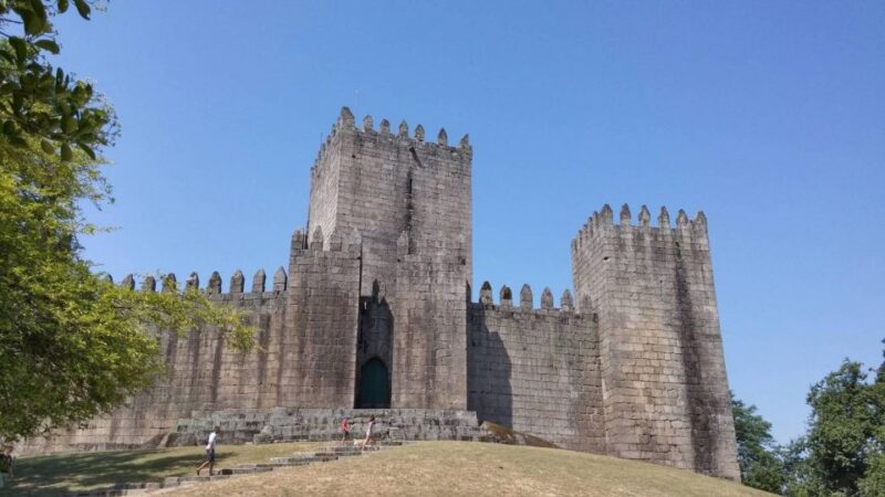 Guimarães Tour(4Hours): From Oporto;City Tour- Half Day Trip - Itinerary Details