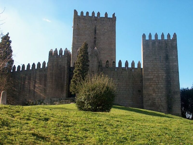 Guimarães Tour(4Hours): From Oporto;City Tour- Half Day Trip - Pickup and Drop-off Locations