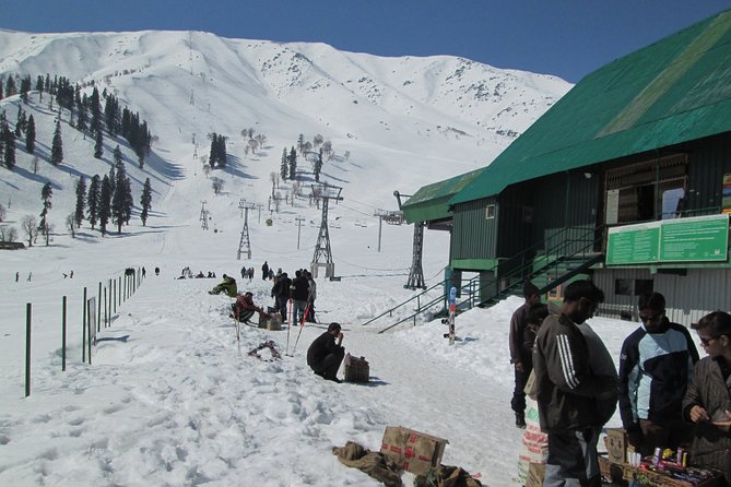 Gulmarg Adventure: a Thrilling Day Trip From Srinagar - Gondola Ride Experience