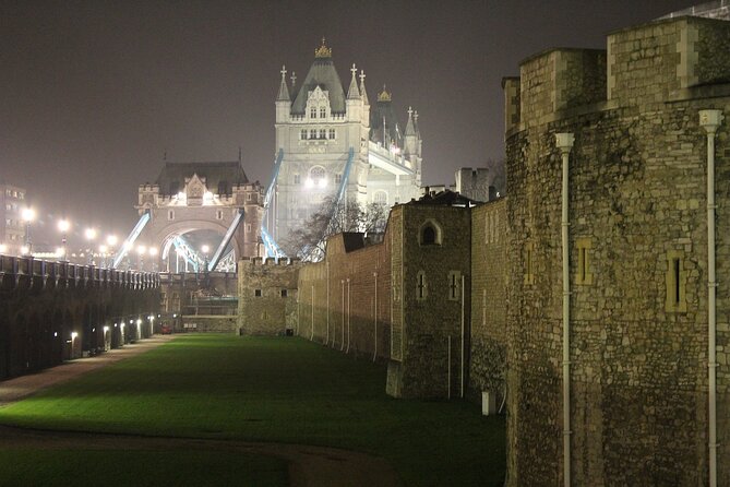 Gunpowder, Treason, and Plot: A Dastardly London Walking Tour - Key Points