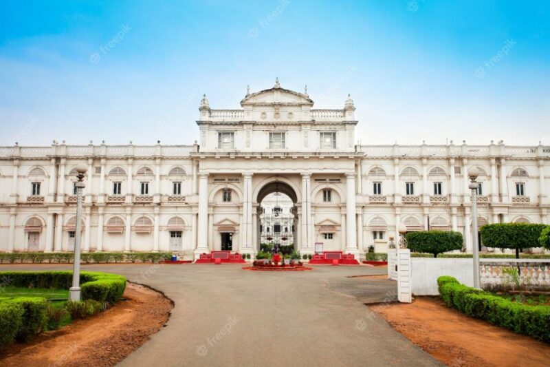 Gwalior: Gwalior Fort and Jai Vilas Palace Private Day Trip - Key Points