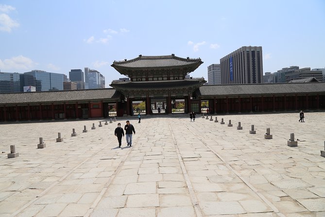 Gyeongbokgung Palace Private Half-Day Tour - Getting to the Meeting Point
