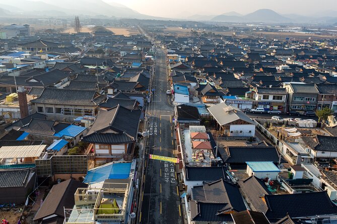 Gyeongju UNESCO Sites Private Tour With Licensed Tour Guide - Gyeongju National Museum