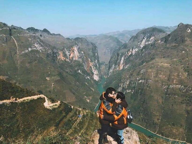 Ha Giang: 2-Day Motorbike Tour With Accommodation - Highlights of Day 2: Ma-pi-Leng Pass and Tu San Canyon