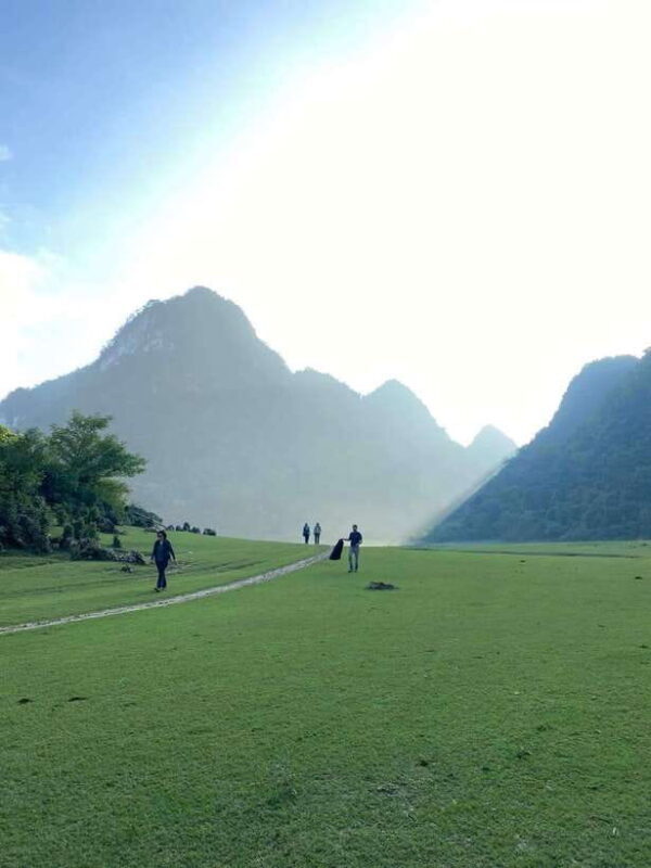 Ha Giang: 4-Day Cao Bang Loop Motorbike Tour - Day 2: Exploring Ban Gioc Waterfall and Pac Bo Village