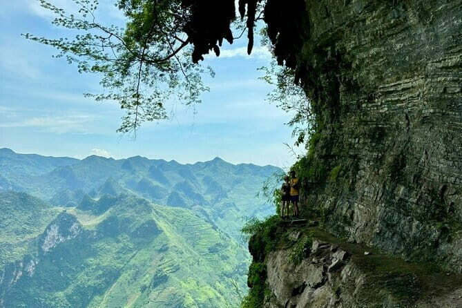 Ha Giang Cao Bang Loop 5 Days Private Tour with English Guide - Authenticity & Comfort
