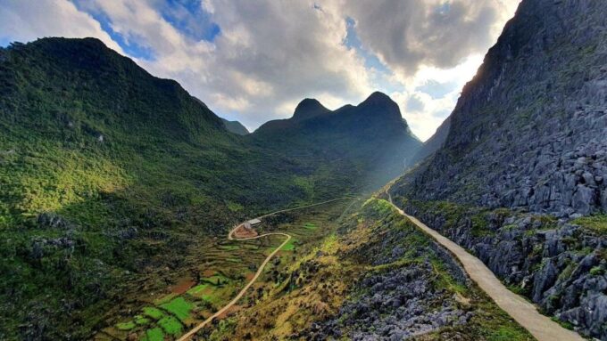 Ha Giang Comfort Car Ride Tour in 4D3N - Day 4: Nam Dam to Hanoi