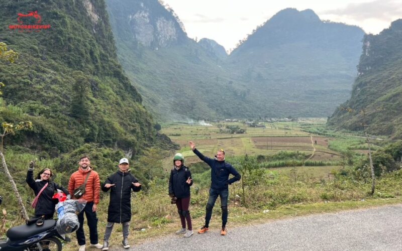 Ha Giang Loop 2 Days 1 Night - Motorbike Tour From Hanoi - Exploring Dong Van Old Town