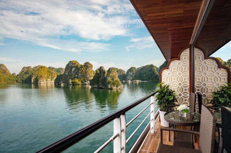 Ha Long: 3-Day Lan Ha Bay & Viet Hai Village 5-Star Cruises - Exploring Viet Hai Village