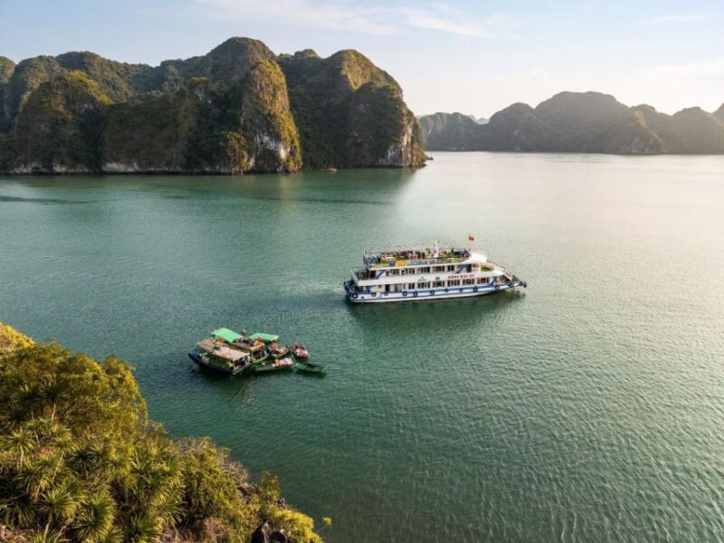 Ha Long: Afternoon Cruise With Lunch, Kayaking, and Swimming - What to Bring
