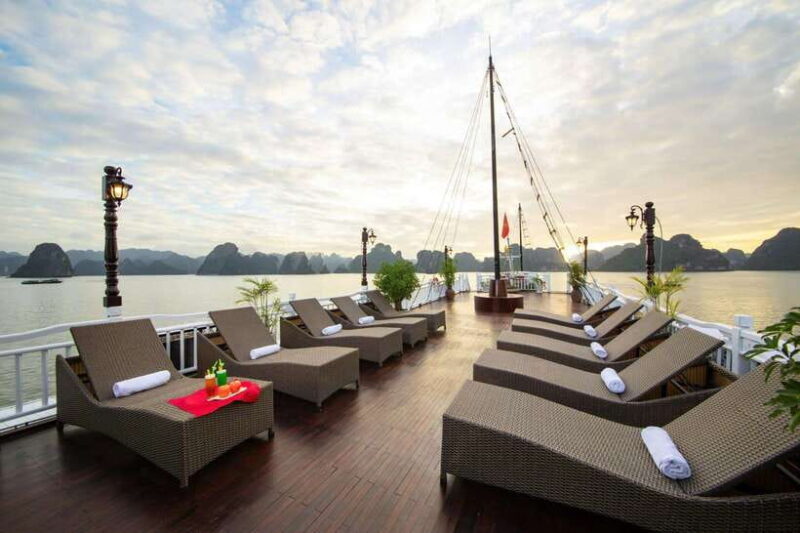 Ha Long Bay 2 Days 1 Night on 3-Stars Cruise From Ninh Binh - Onboard Amenities and Activities