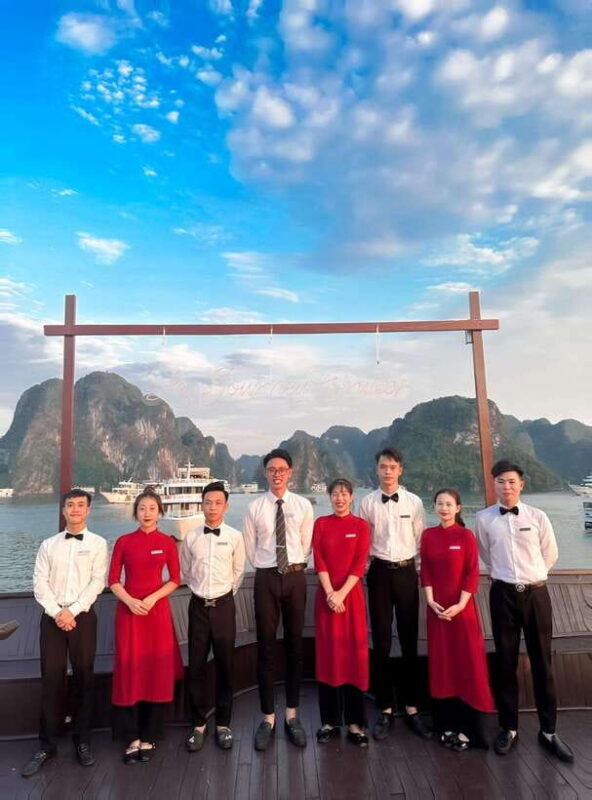 Ha Long Bay 2 Days - 1 Night Stay Over Night On Cruise - Exploring Surprising Cave and Titop Island