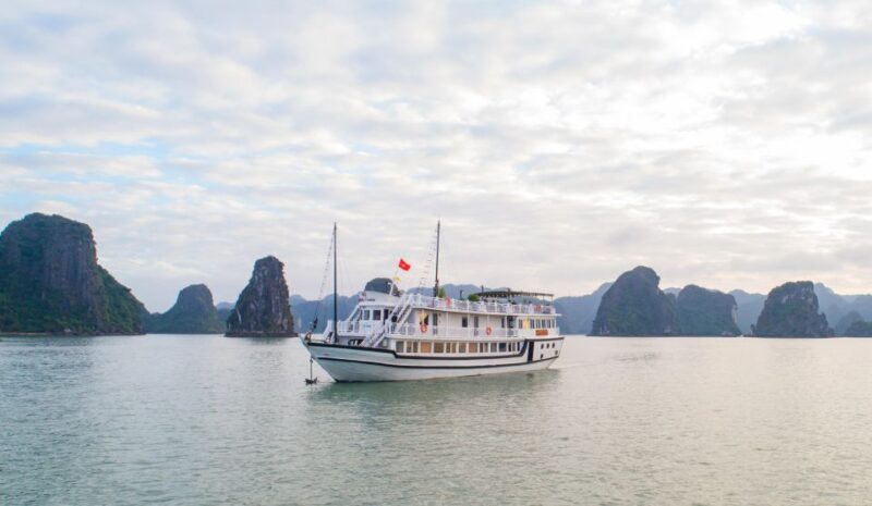 Ha Long Bay 2days1night Tour by 4-Star Luxury Junk - Itinerary Day 1