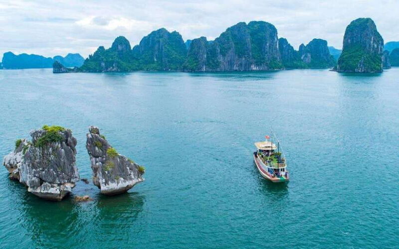Ha Long Bay: 4.Hour Cruise With Caving, Kayaking, & Lunch - Inclusions and Exclusions