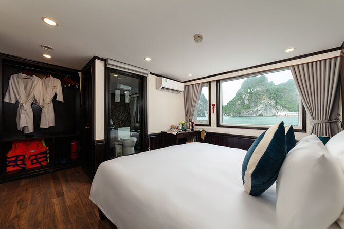 Ha Long Bay - 5 STAR Amanda Cruise - All Inclusive 2D1N - Dining and Beverages