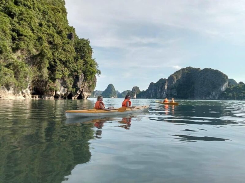 Ha Long Bay 6 Hours Cruise Visit Titop, Sung Sot Cave, Kayak - Titop Island Visit