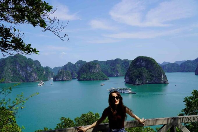 Ha Long Bay 6 Hours Cruise Visit Titop, Sung Sot Cave, Kayak - Meeting and Contact Information