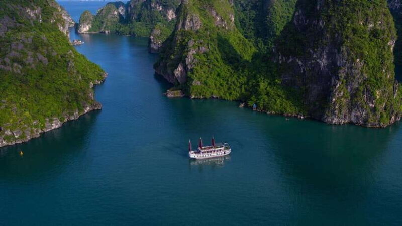 Ha Long Bay - Bai Tu Long Bay Luxury Boat Tour & Transfer - Exploring Bai Tu Long Bay