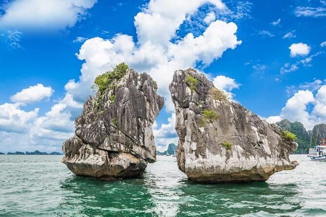 Ha Long Bay Day Cruise -Surprising Cave -Titop Island -Kayaking -Limousine Bus - Exploring Ha Long Bay