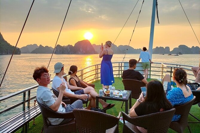 Ha Long Bay Day Cruise -Surprising Cave -Titop Island -Kayaking -Limousine Bus - Visiting Titop Island