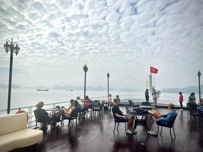 Ha Long Bay Day Cruise With Pick up and Drop off - Itinerary and Experience