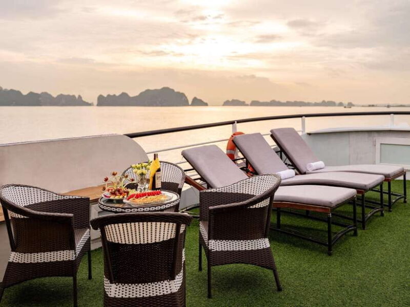 Ha Long Bay Day Trip With Deluxe Cruise - Itinerary Highlights