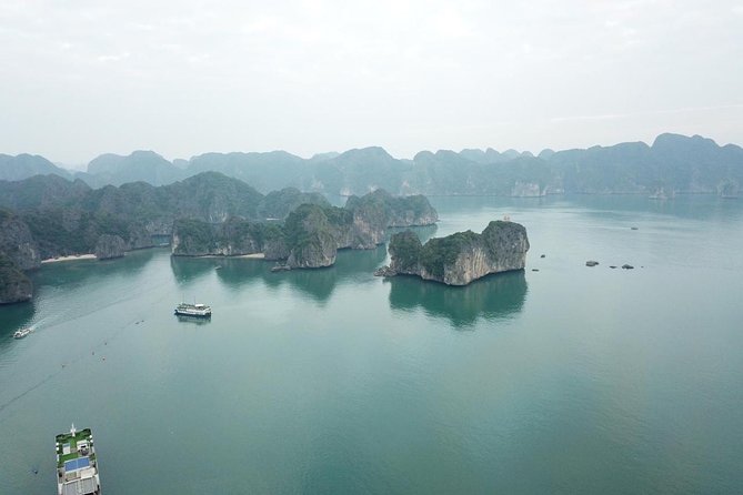 Ha Long Bay Six Hours Trip Kayaking & Swimming on Beach - Location and Group Size