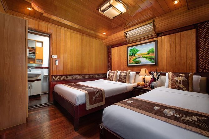 Ha Long Bay Tour in Middle 3 Star Cruise - Group Size