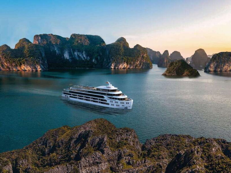 Ha Long Bay With Luna Cruise – the Most Luxurious & Classy - Dining Experience