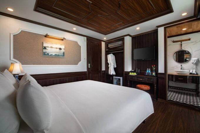 Ha Long: Lan Ha Bay 2-Day 5 Star Cruise With Luxury Cabin - Peak Season Surcharge