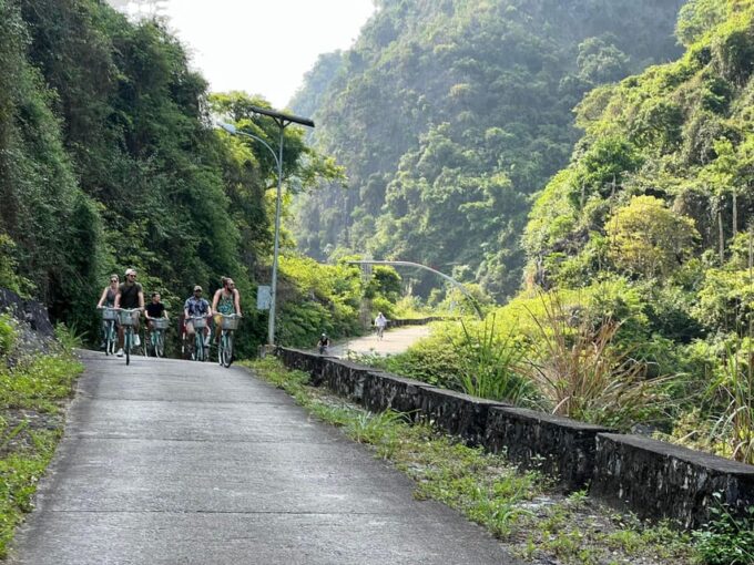 Ha Noi: 2-Days Lan Ha Bay Family Cruises: Biking Tour, Kayak - Cruise Options