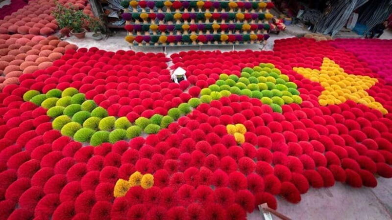 Ha Noi: a Tour of the Conical Hat and Incense Villages - Chuong Village: Centuries-Old Conical Hat Making
