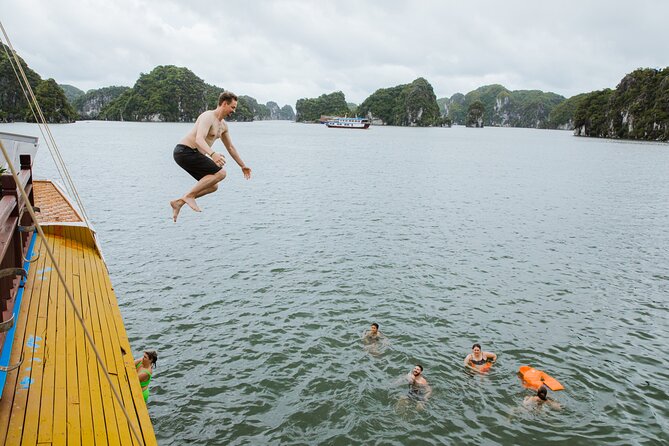 Ha Noi - Cat Ba Island - Lan Ha Bay - Kayaking 1 Day - Visit to Cat Ba National Park