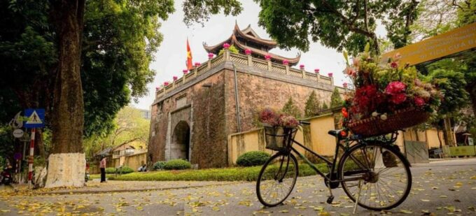 Ha Noi City Tour - Admire the Streets of Hanoi - Ho Chi Minh Complex
