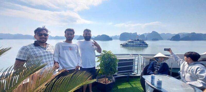 Ha Noi: Ha Long Bay 1 Day/ Full Service/ Small Group & Lunch - Customer Feedback