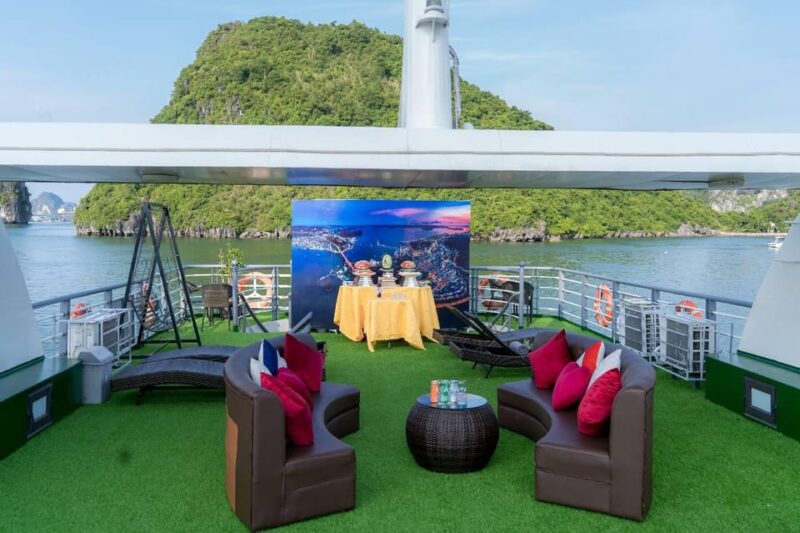 Ha Noi - Ha Long Bay 1 Day/ Luxury Boat/ Buffet Lunch/ Party - Activities and Sights