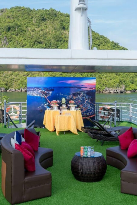 Ha Noi - Ha Long Bay 1 Day/ Luxury Boat/ Buffet Lunch/ Party - Onboard Amenities