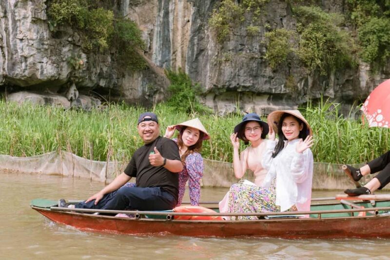 Ha Noi: HOA LU-TAM COC-MUA CAVE ,Buffet Lunch & Cycling - Key Points