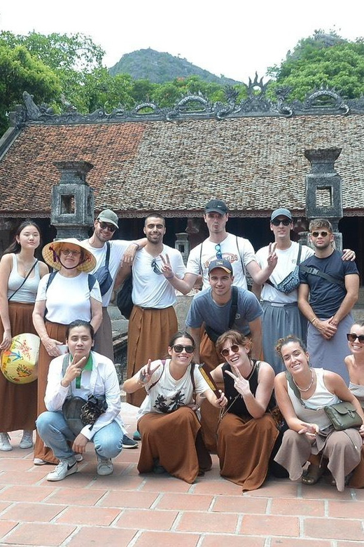 HA NOI: HOA LU - TRANG AN - MUA CAVE DAY TRIP BY LIMOUSINE - Key Points